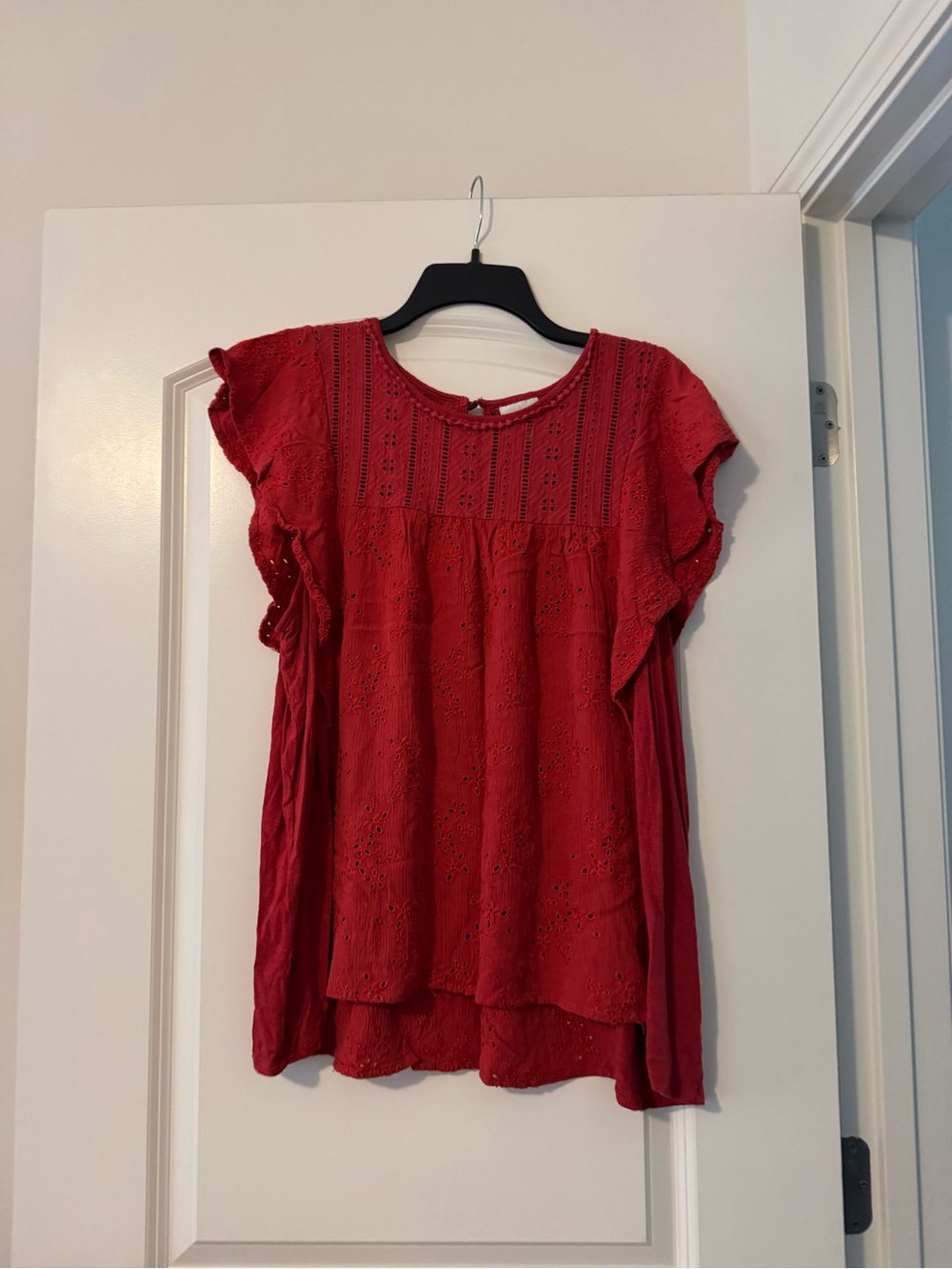 Knox Rose Red Eyelet Flutter Sleeve Blouse
